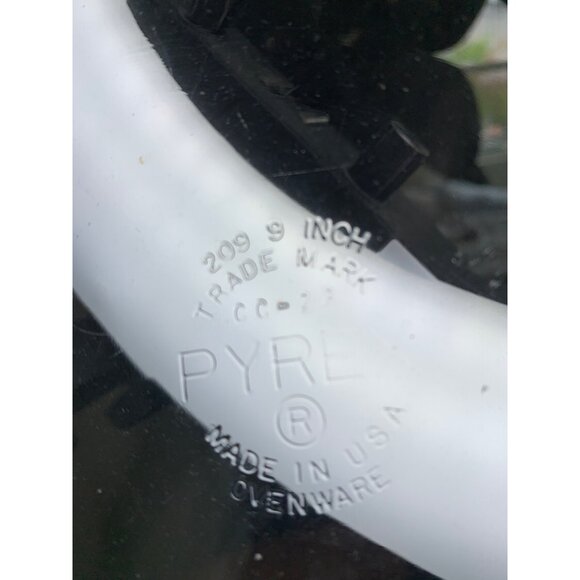 Pyrex 9 Inch Clear Glass Pie Plate #209 Ovenware USA Durable GUC 8790 oven safe - Picture 3 of 4